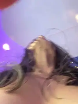 mahia_queen Adlı Modelin Canlı XXX Sohbeti