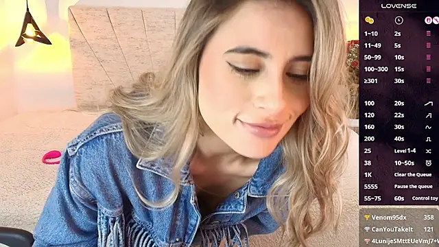 دردشة KiaraCarter الجنسية المباشرة