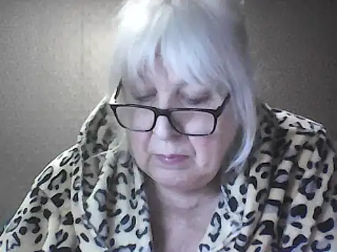 Alexia64231 Show Webcam