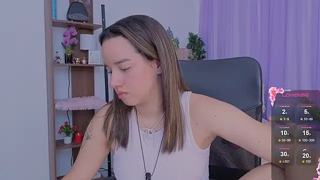 Онлайн чат XXX emilyrouxe