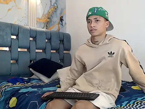 GOLD_BOYS: вебкам-шоу