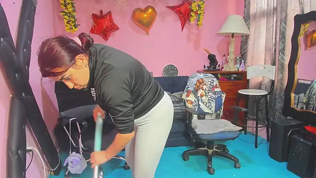 lesbiancuple 现场XXX聊天