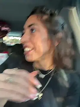 Amani_thewolf: απευθείας συνομιλία ΧΧΧ