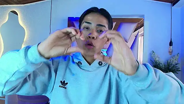 camilo_nom Adlı Modelin Web Kamerası Şovu