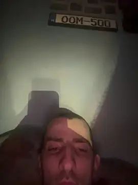 Show modela zozo971008 na web-kameri