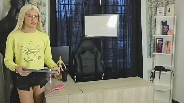 Playboy_trans0 Pertunjukan Webcam