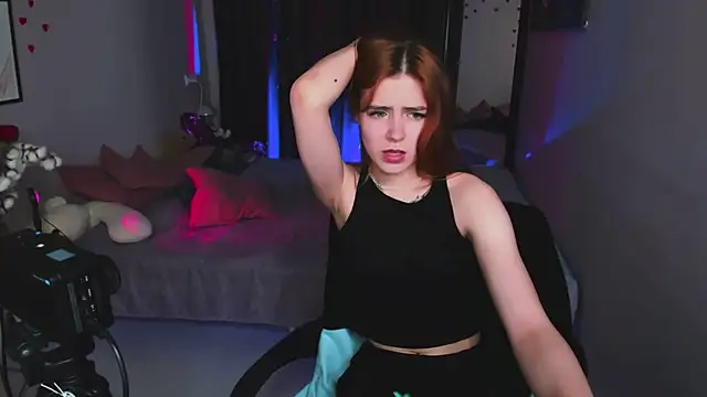 دردشة Bella_xBaby الجنسية المباشرة