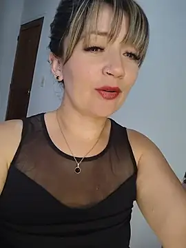 tata_sanz_ – Live XXX-chat