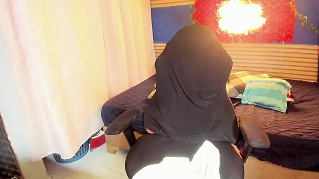 rosse_2504's Live XXX Chat