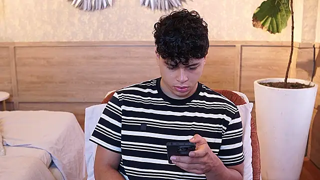 Sembang XXX Secara Langsung Ethan_occonor