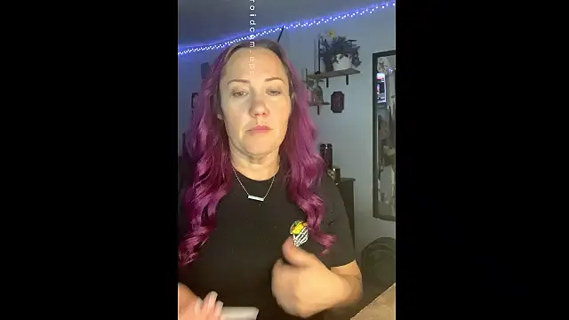 kristallicn Live XXX chat