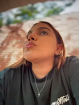 Chat XXX en directo de Colibri_xxx