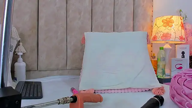 Chat XXX en directo de ShanelWest