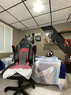 Chat +18 de marcel_crawford96 ao vivo