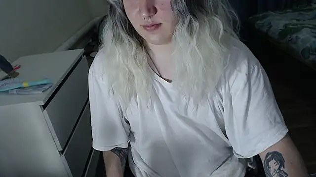 EvaMiron webcam show