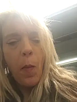 Chatroom XXX en direct de Fantasie-Hot-Sarah