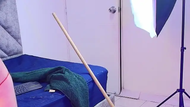 Chatroom XXX en direct de Shantey_Laurent