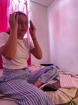 Chat +18 de Ivy_lexx ao vivo