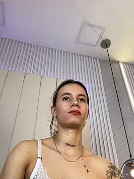 Онлайн чат XXX JuliaColemann