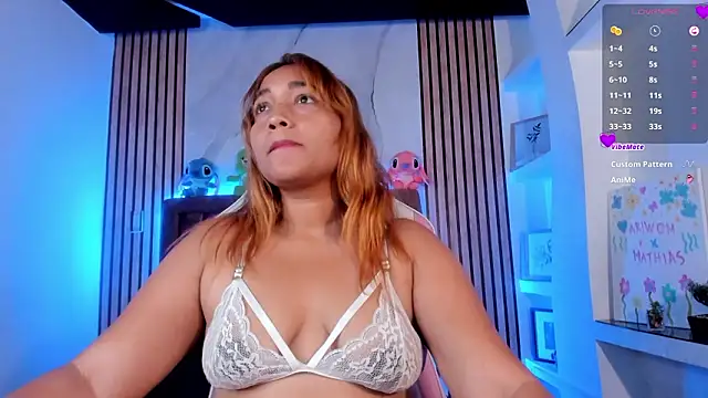 دردشة Charlote_Grey الجنسية المباشرة