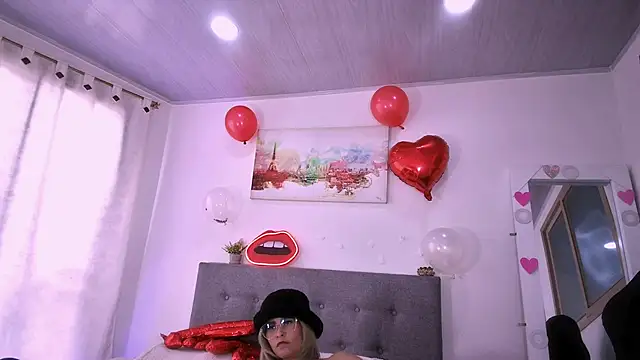 Sharlott_3 Webcam show