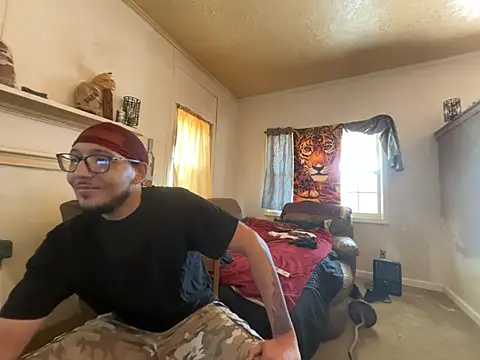 ThrowedWorldWide Webcam Show