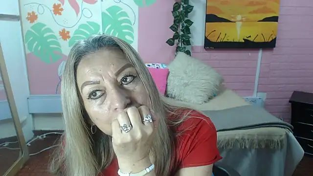 ZAMANTHA 网络视讯表演