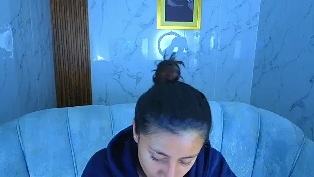 serabella_s Adlı Modelin Canlı XXX Sohbeti