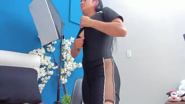 Chat +18 de letty_straus ao vivo