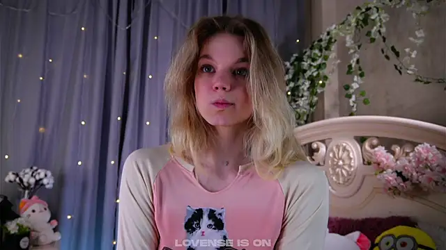 EdlinAlliston Chat XXX in diretta