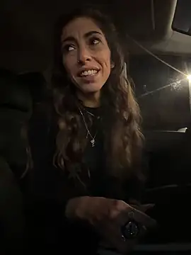 Chat +18 de Amani_thewolf ao vivo