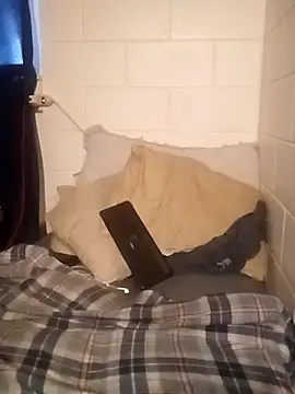 Pokazy przed kamerką – k1oudE