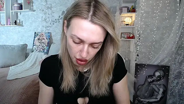 NickyAdamidi live XXX chat