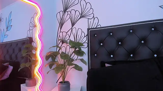 Sweet_Ariadna_ Chat XXX live