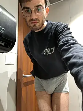 แชท XXX สดของ Men_use_me_for_pleasure