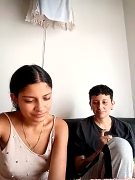 Mei_and_GabyのライブXXXチャット