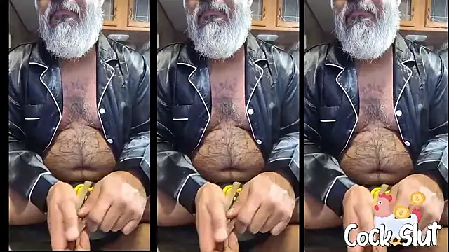 Pertunjukan Kamera Web Clouds_4play