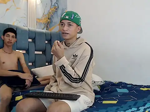 GOLD_BOYS Chat XXX live