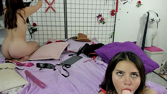 Show de playful-girls na webcam