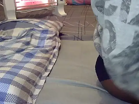 Playroom_queen 现场XXX聊天