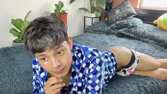 Andy_Belier23 Chat XXX in diretta