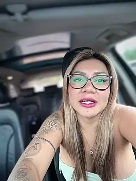 DIANITA_1988 লাইভ XXX চ্যাট