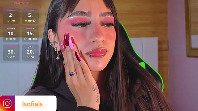 Abril_Velvet_a_'s Live XXX Chat