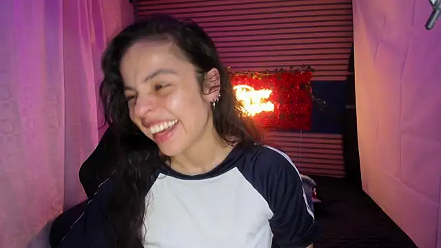 rosse_2504 Adlı Modelin Canlı XXX Sohbeti