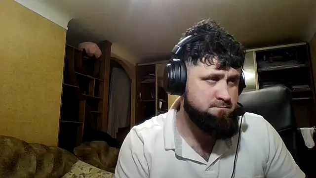 Show modela StasConnor na web-kameri