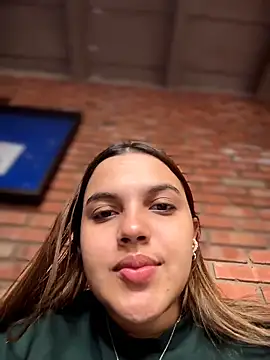 دردشة Colibri_xxx الجنسية المباشرة