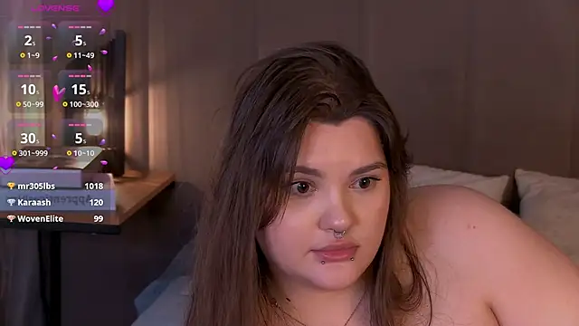 Вебкам-шоу EmilyHyde