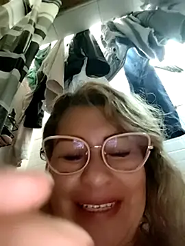 AlexxiaaMat Adlı Modelin Canlı XXX Sohbeti