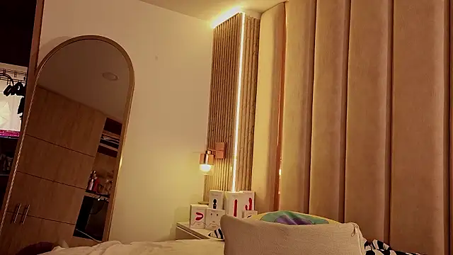 Iamnyxy 现 场XXX聊天