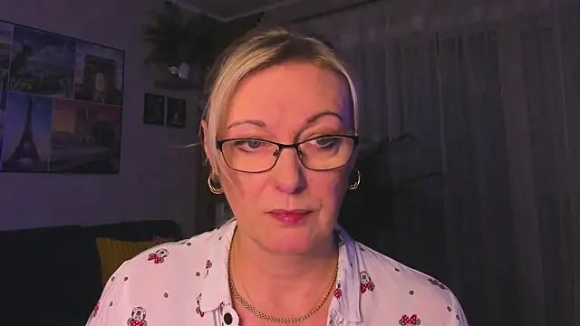 vanessa_chat Pertunjukan Webcam